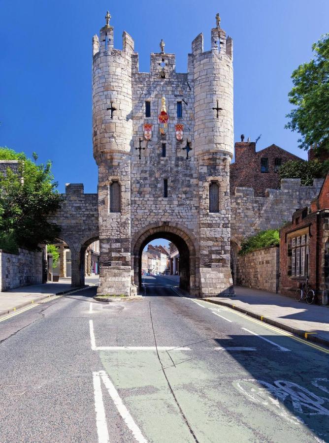 Shambles Suites In The Centre Of York, Sleeps 16 Экстерьер фото
