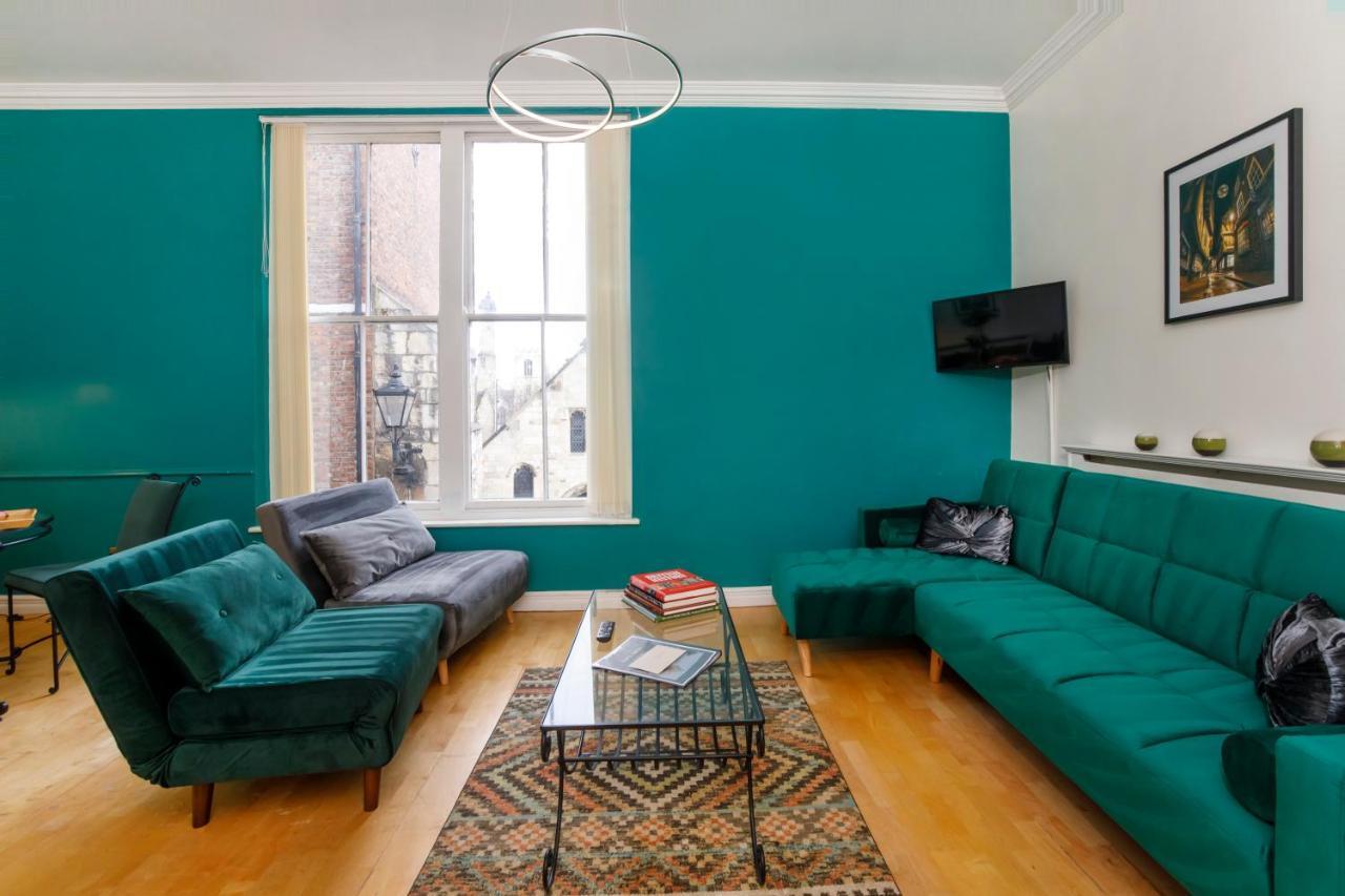Shambles Suites In The Centre Of York, Sleeps 16 Экстерьер фото