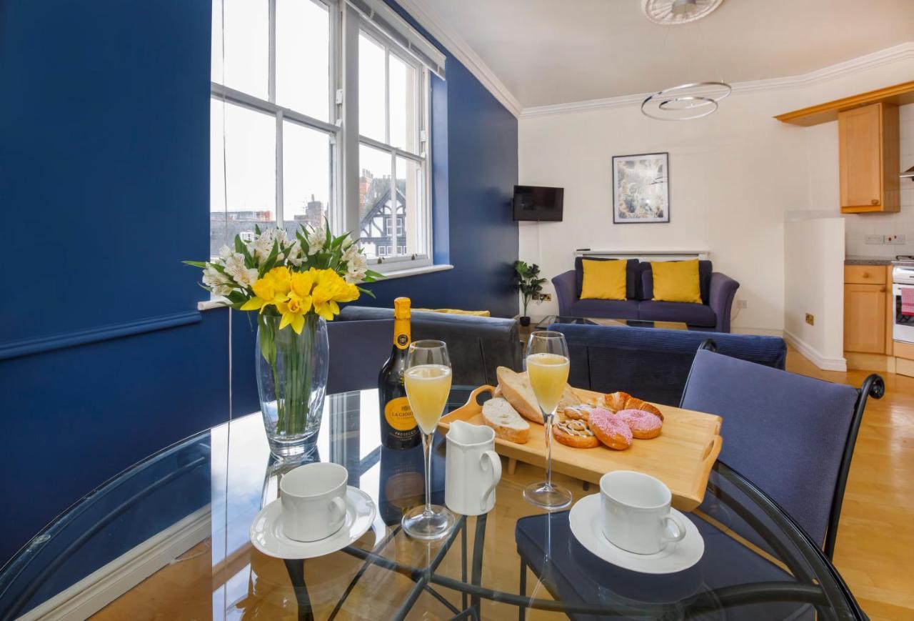 Shambles Suites In The Centre Of York, Sleeps 16 Экстерьер фото