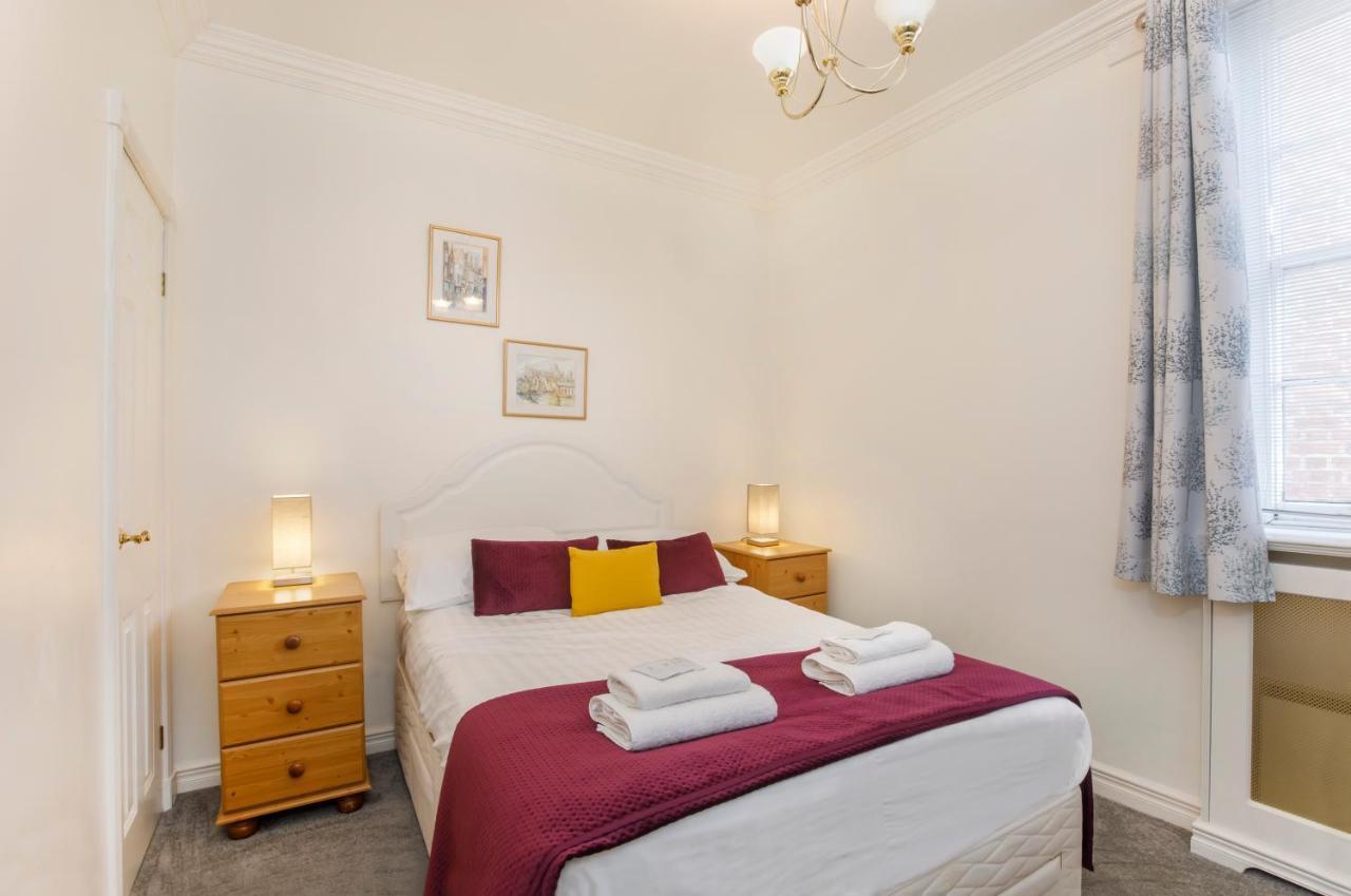 Shambles Suites In The Centre Of York, Sleeps 16 Экстерьер фото